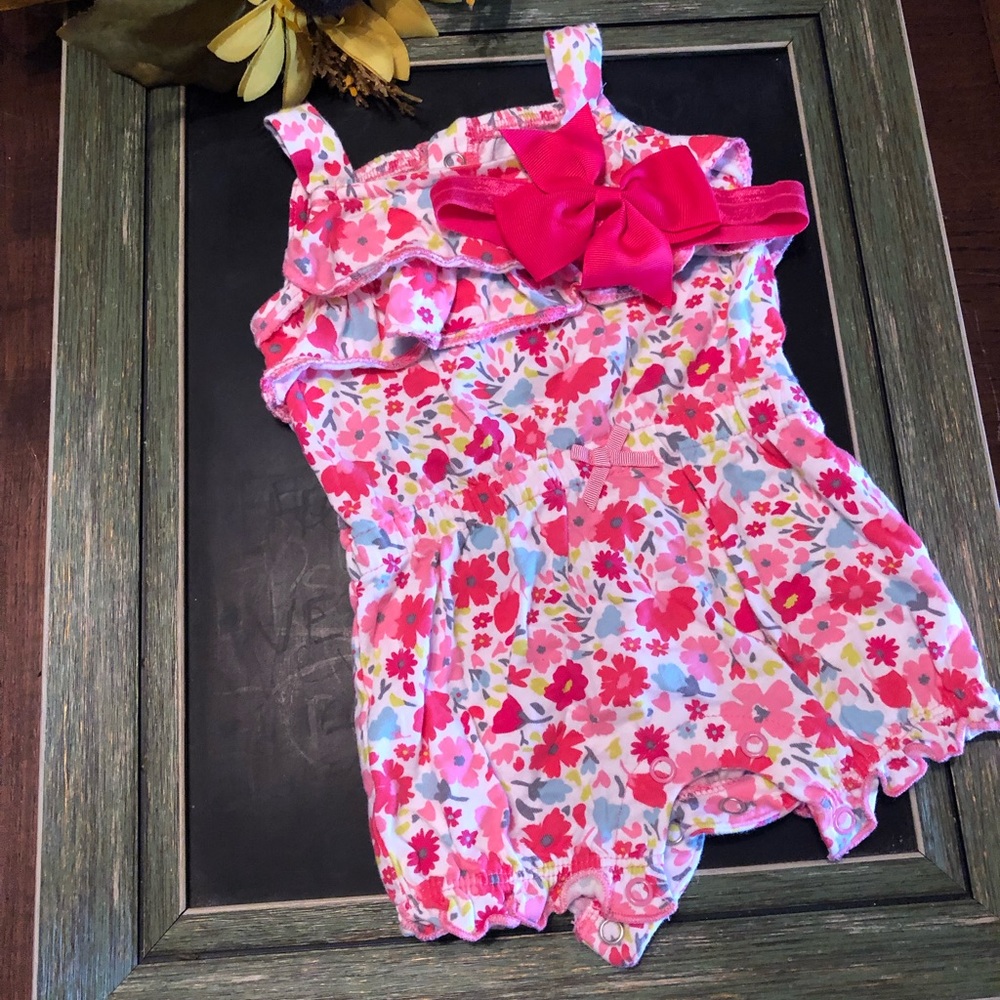 Carter’s- Romper Set. F1